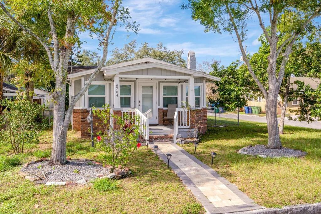 Cozy Bungalow With Patio & Grill, Private And Location Tampa Eksteriør billede