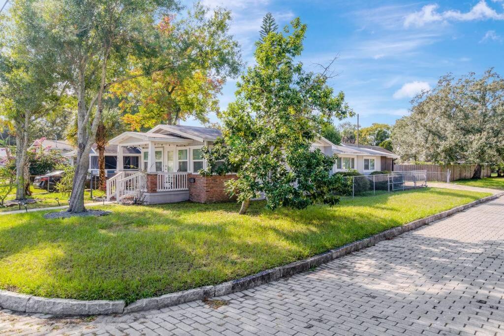 Cozy Bungalow With Patio & Grill, Private And Location Tampa Eksteriør billede