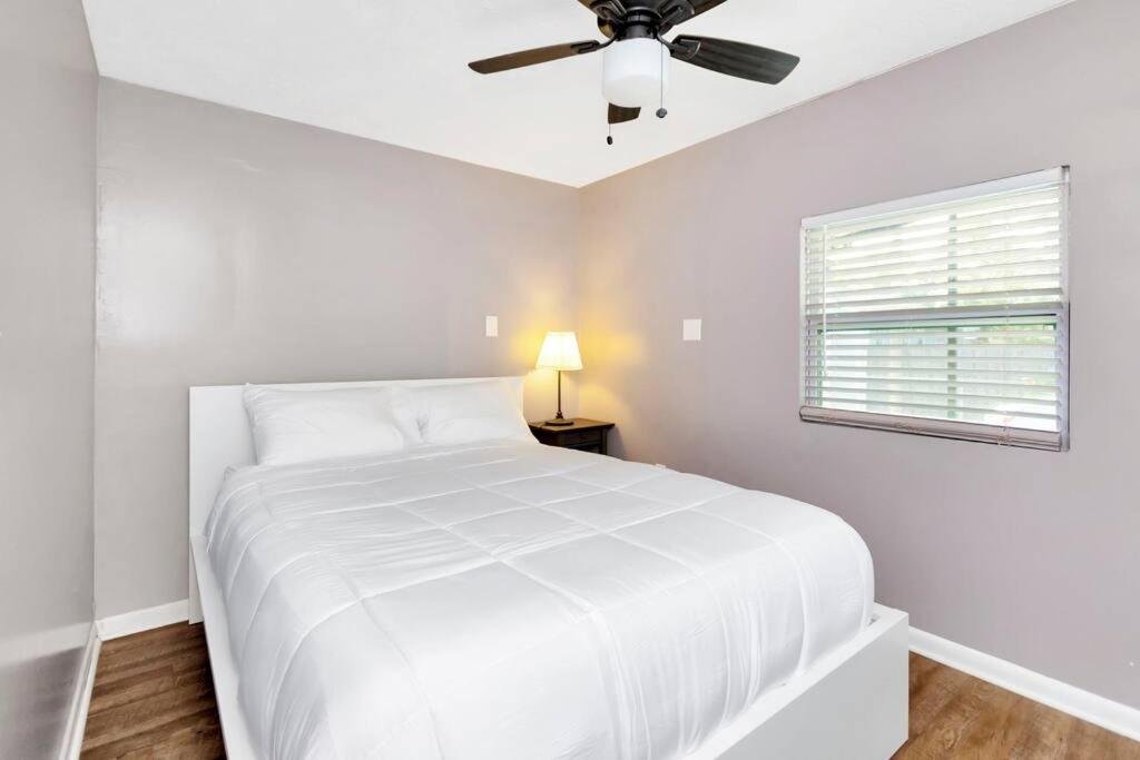 Cozy Bungalow With Patio & Grill, Private And Location Tampa Eksteriør billede