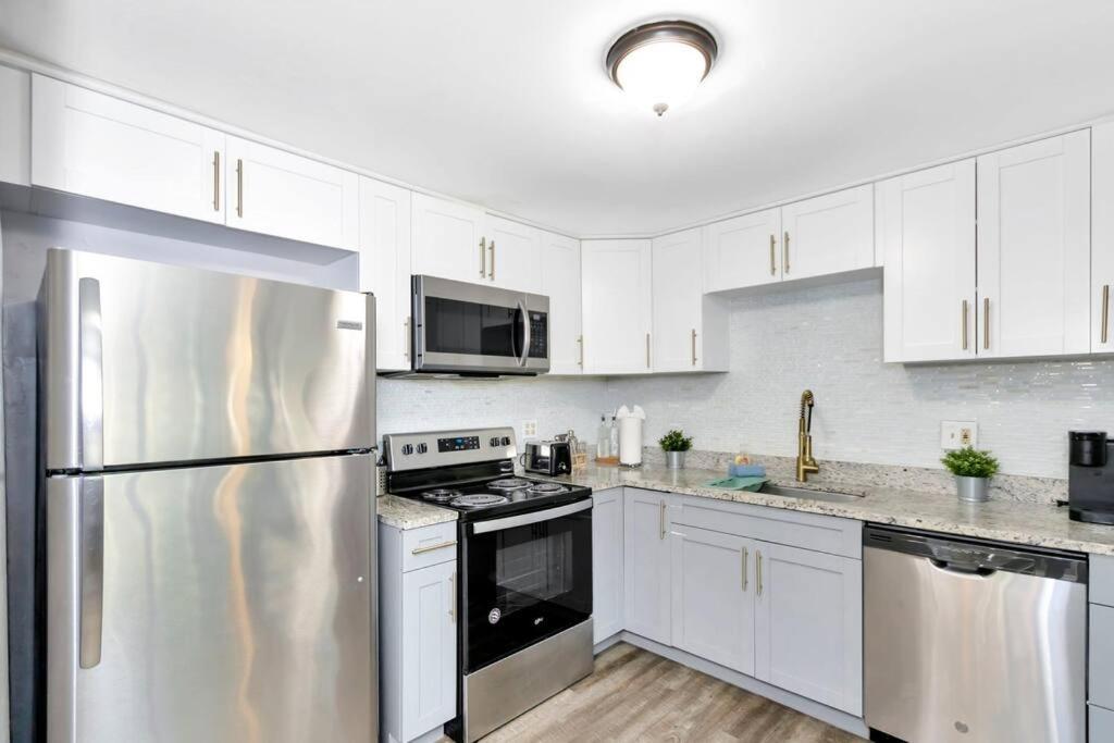 Cozy Bungalow With Patio & Grill, Private And Location Tampa Eksteriør billede